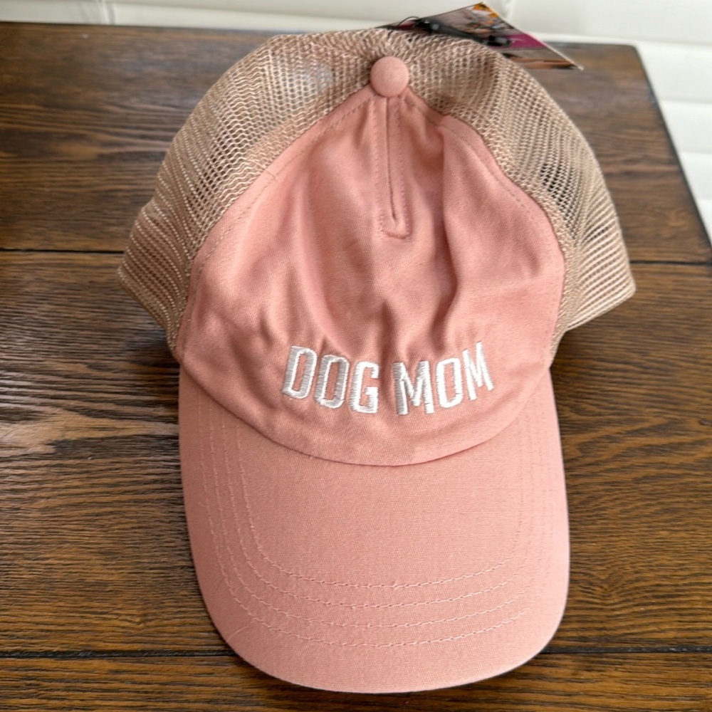 Ponyflo ponytail baseball cap “DOG MOM” pink